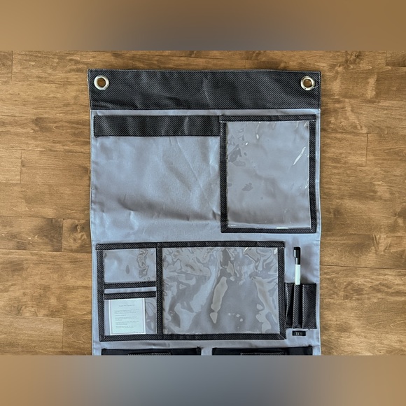 New Unused Thirty-One Hang Up Home Organizer - Picture 2 of 3